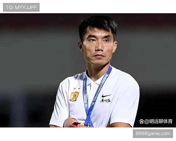 郑智本赛季转型组织核心：中场直塞如何撕裂防线